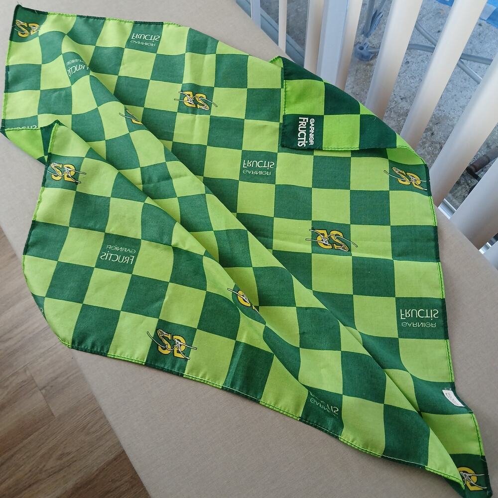 Garnier Fructis NASCAR Brian Vickers #25 promotional bandana green checks 20" sq - Picture 5 of 9
